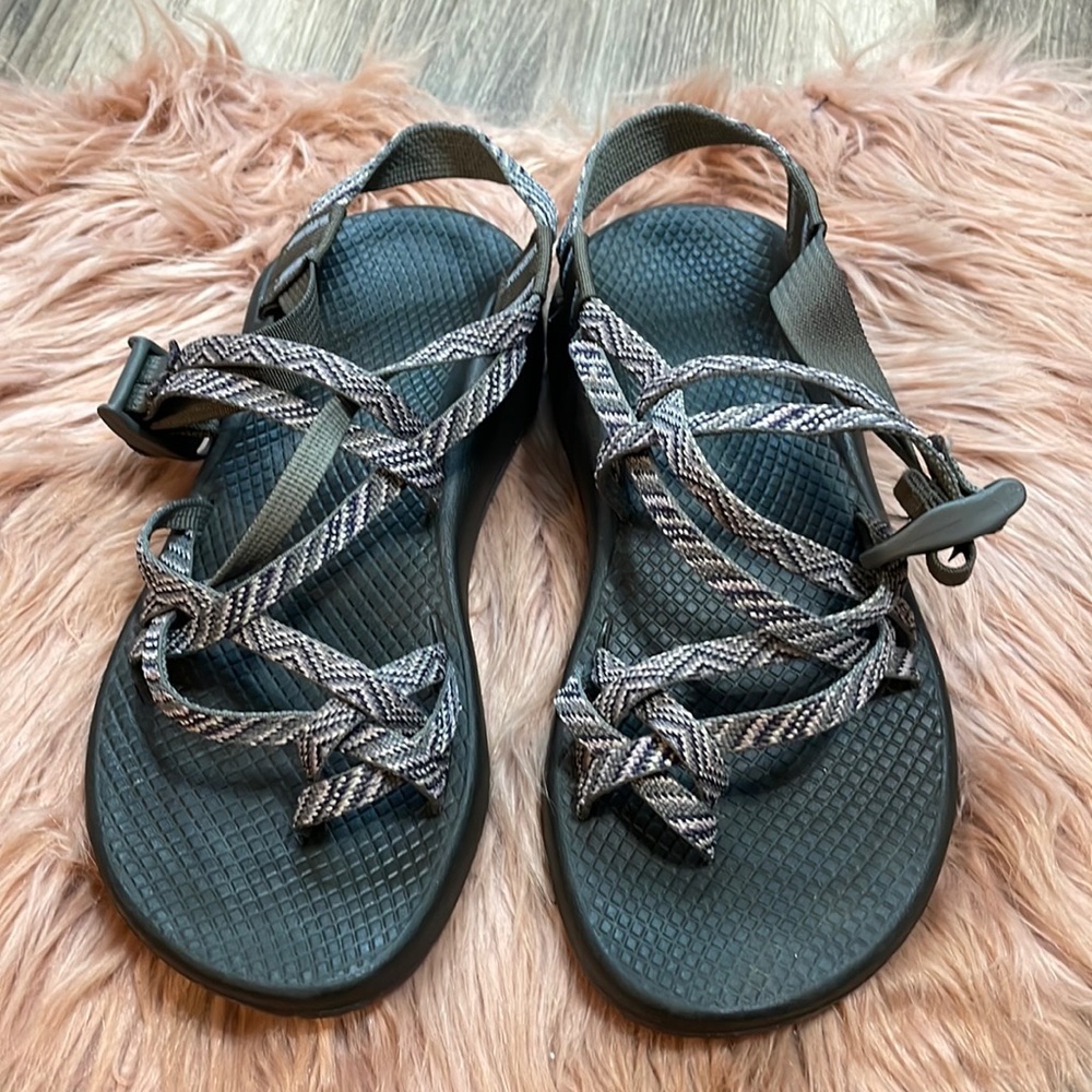 Chaco ZCloud Gray and Pink Straps Sandals Size 8 - Picture 1 of 10